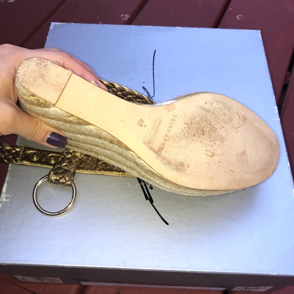 wedge - Picture 3 of 6